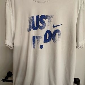 2 Shirts! Nike XL